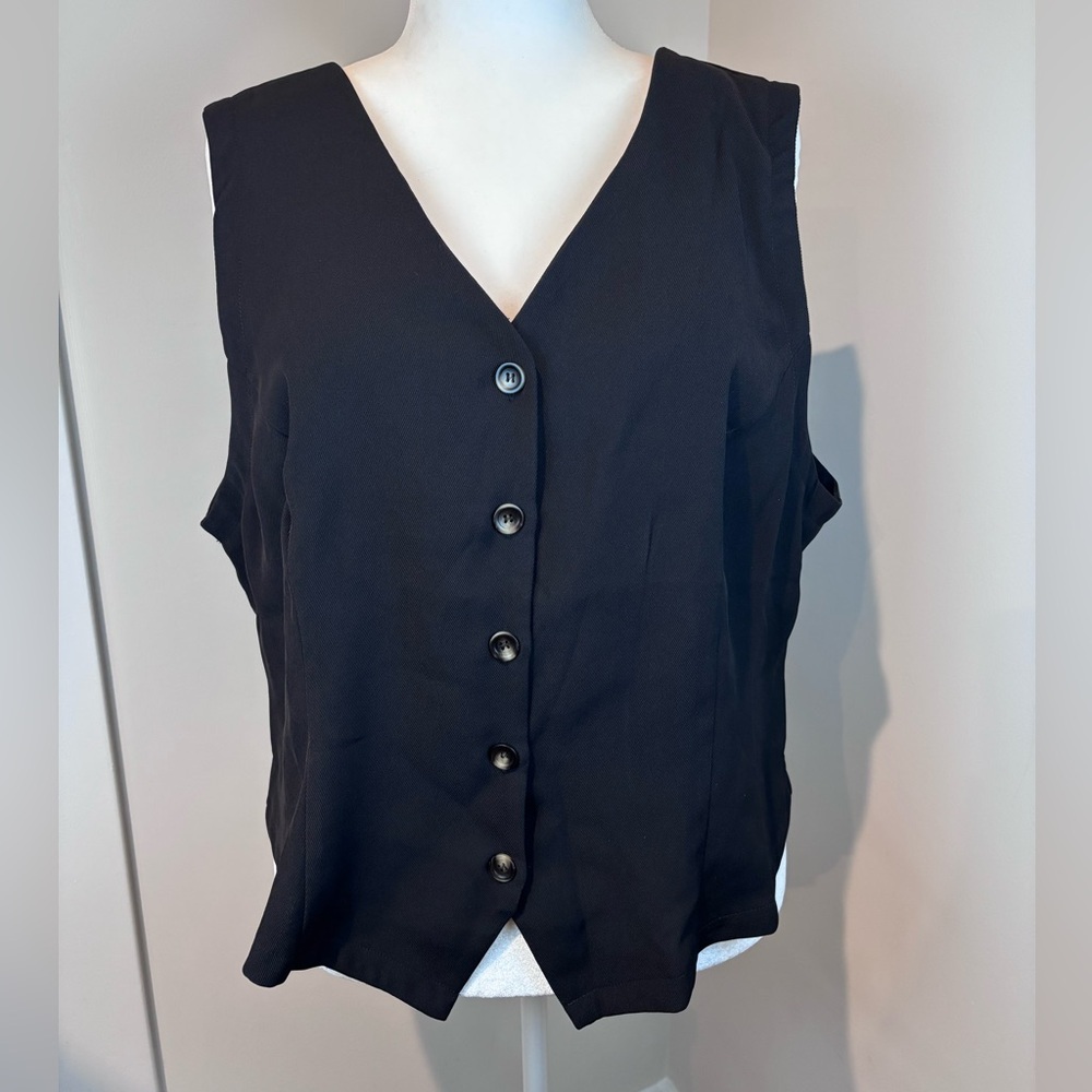 SHEIN Curve Black Button Front Vest Top 4XL Plus Size Sleeveless Career Layering